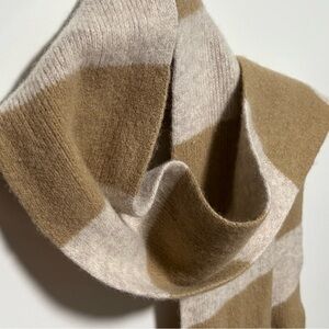 Gap Cozy two-tone Tan And cream Striped soft Lambswool fashion long Scarf